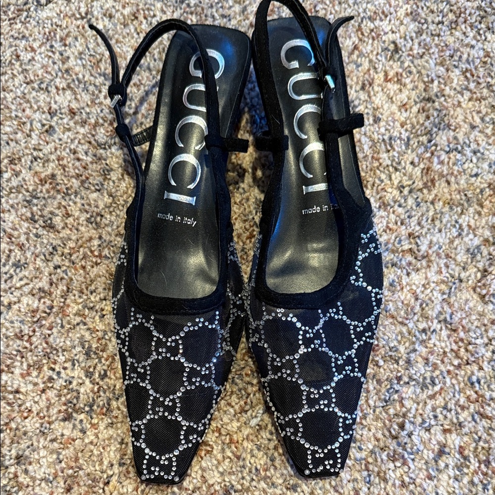 GG Women's Black kitten Heels with Silver Accents